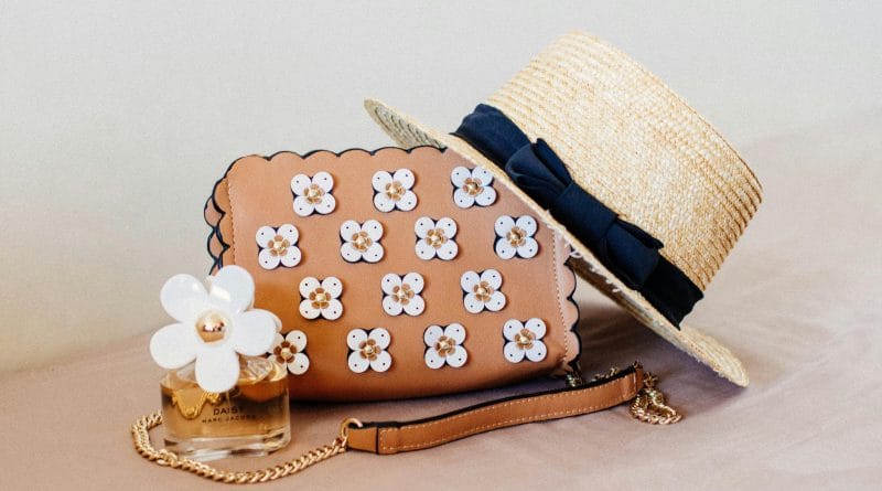 Jakie dodatki nosić latem